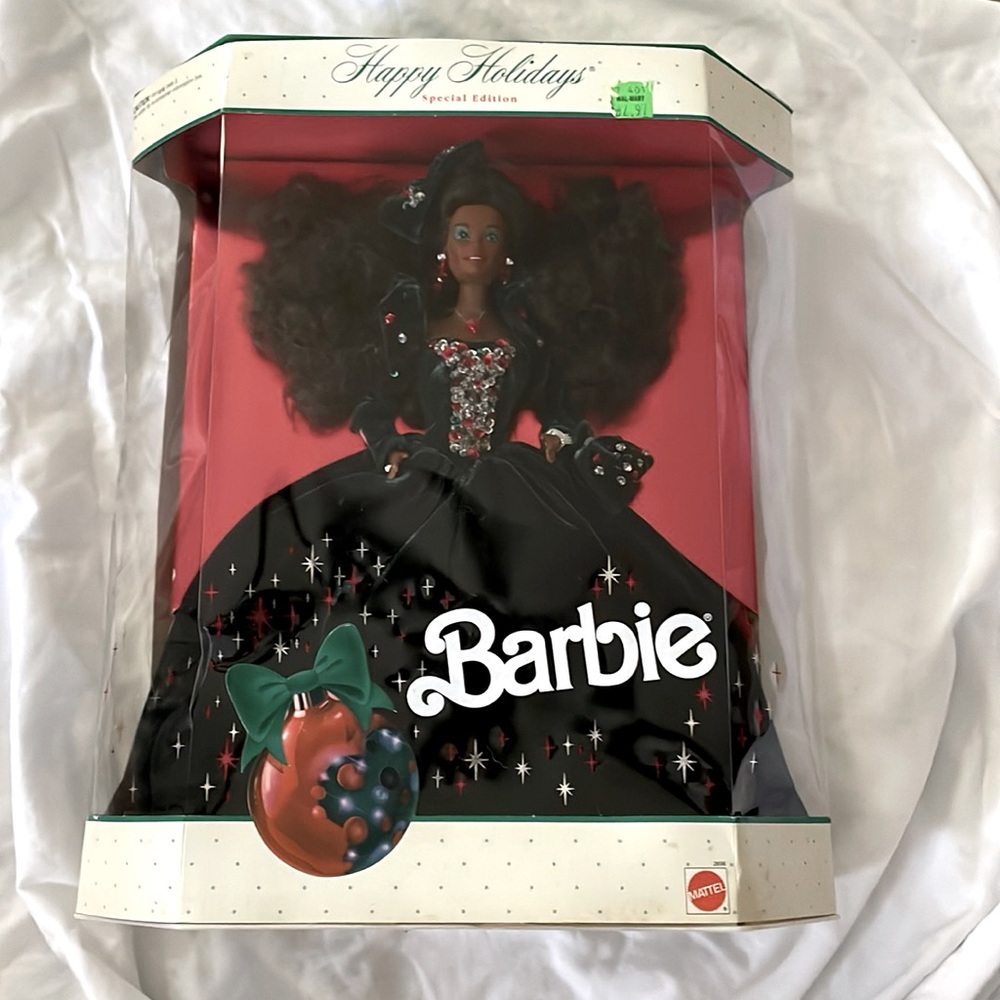 1991 HAPPY HOLIDAYS BARBIE DOLL AFRICAN AMERICAN MATTEL # 2696